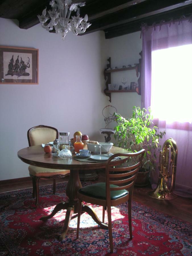 Dorsoduro461 Bed & Breakfast Венеция Екстериор снимка